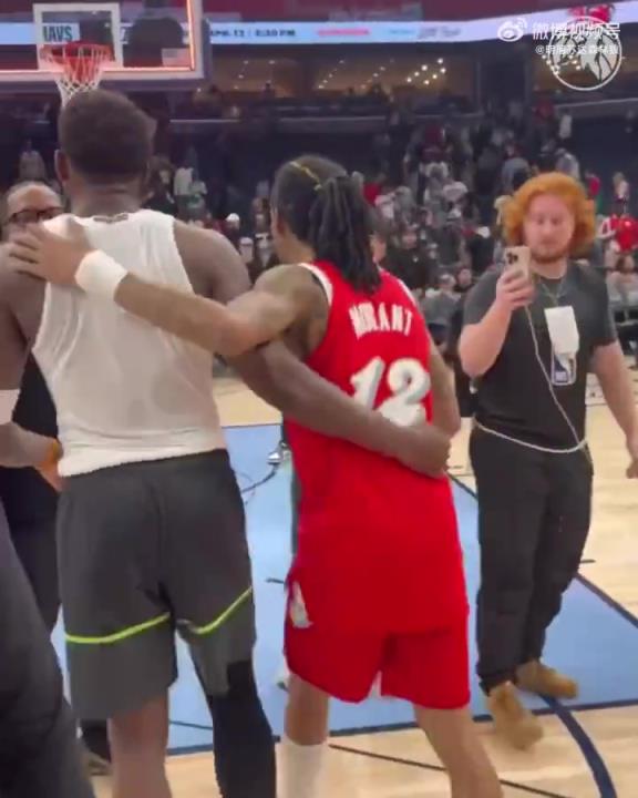 狼王&槍王惺惺相惜！華子賽后與莫蘭特相互致意！